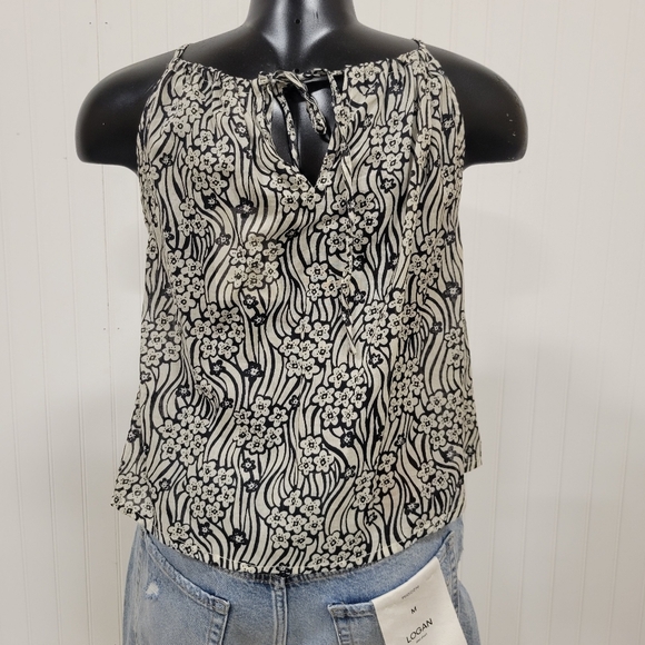 Gauzy Black & Cream Top - Picture 4 of 6